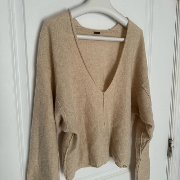 Free people Solitaire Cashmere V neck pullover size XS - Picture 4 of 7